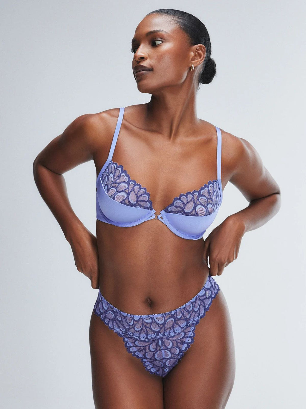 Ensemble Savage x Fenty Dentelle Lilas Broderie Florale