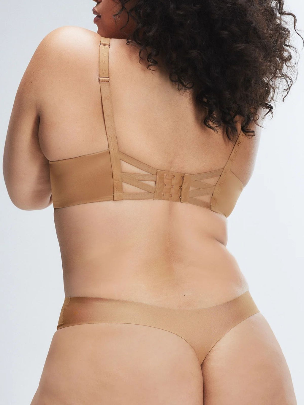 Ensemble Savage x Fenty Microfibre Nude Caramel