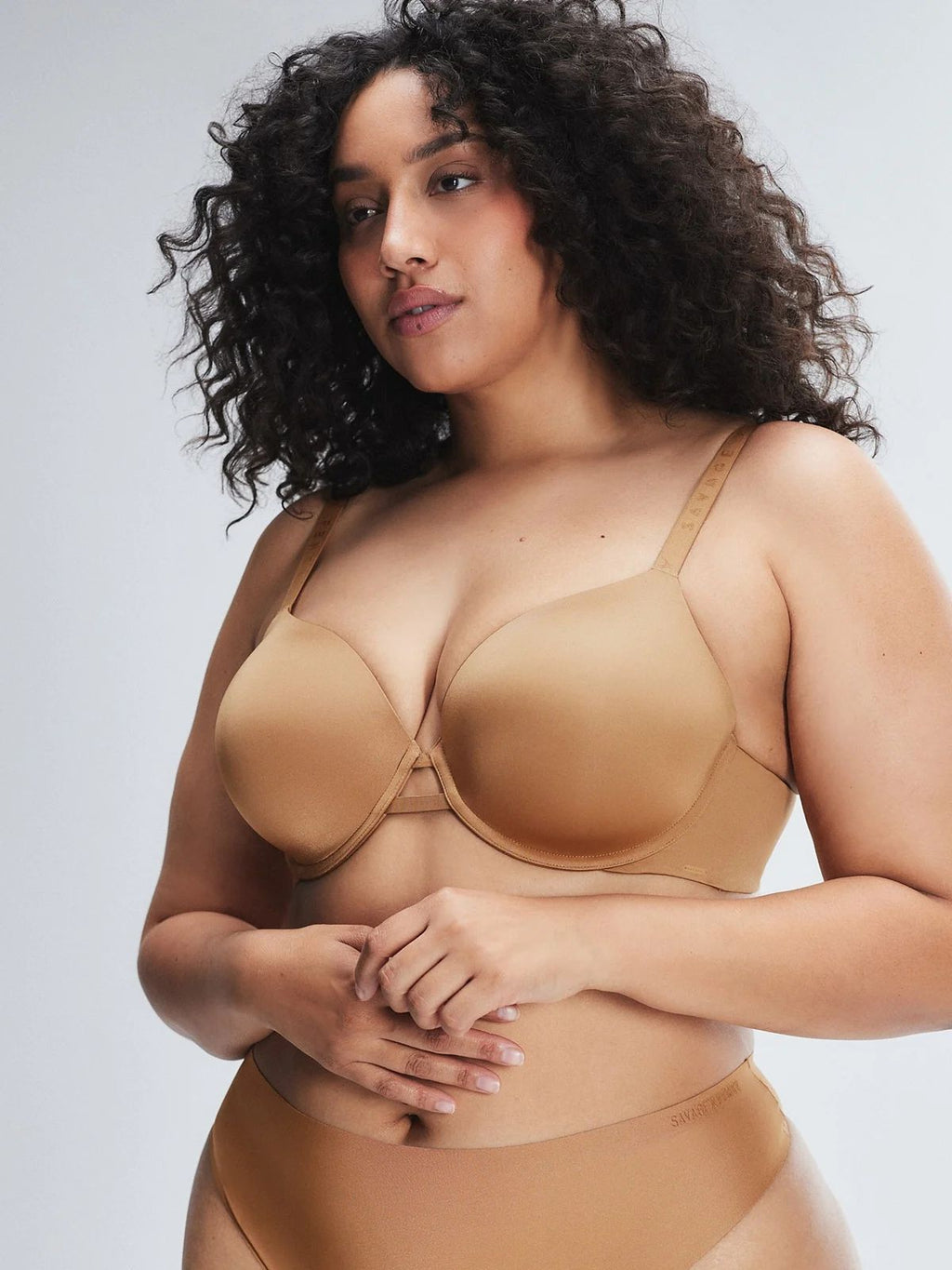 Ensemble Savage x Fenty Microfibre Nude Caramel