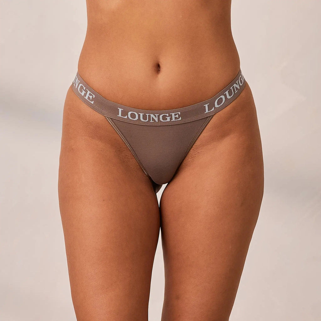 String Lounge Taupe Logo